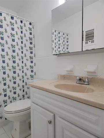$1,995 | 835 Lenox Avenue, Unit 318, Miami Beach, FL 33139