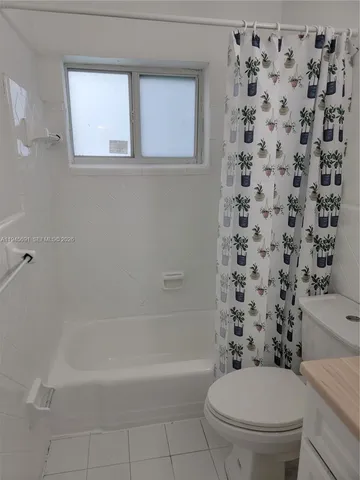 $1,995 | 835 Lenox Avenue, Unit 318, Miami Beach, FL 33139