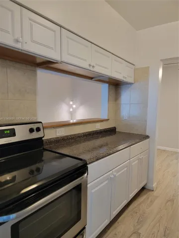 $1,995 | 835 Lenox Avenue, Unit 318, Miami Beach, FL 33139