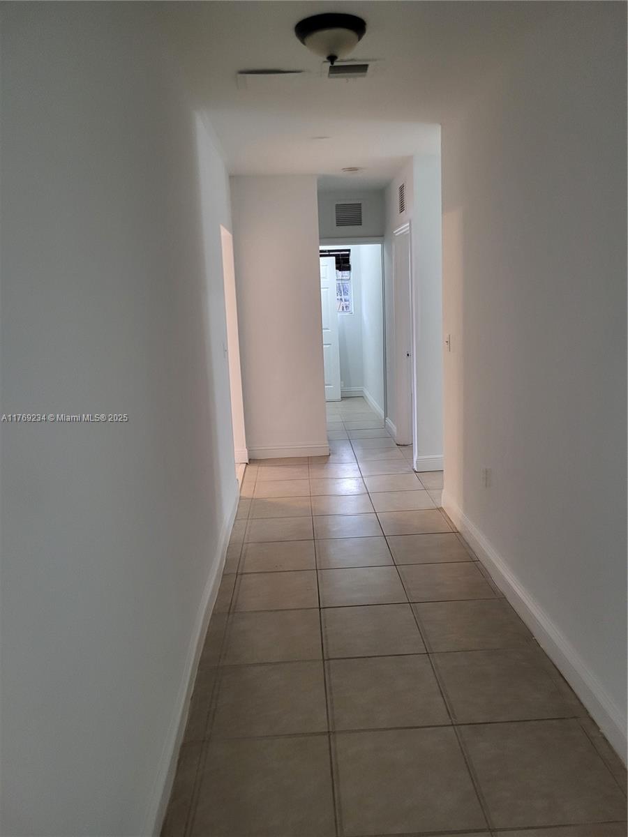 1170 Northeast 185th Street Miami, FL 33179 - Photo 13 of 25