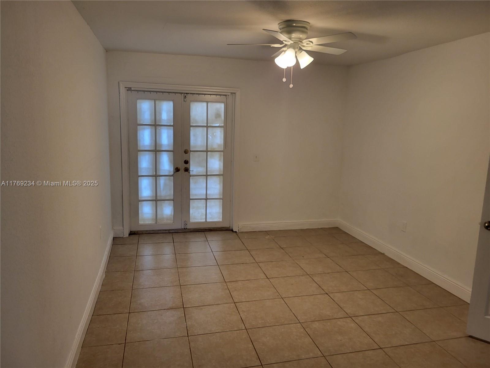 1170 Northeast 185th Street Miami, FL 33179 - Photo 18 of 25