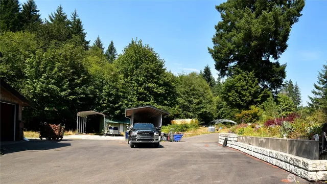 $1,200,000 | 961 Northeast Snowcap Drive, Tahuya, WA 98588