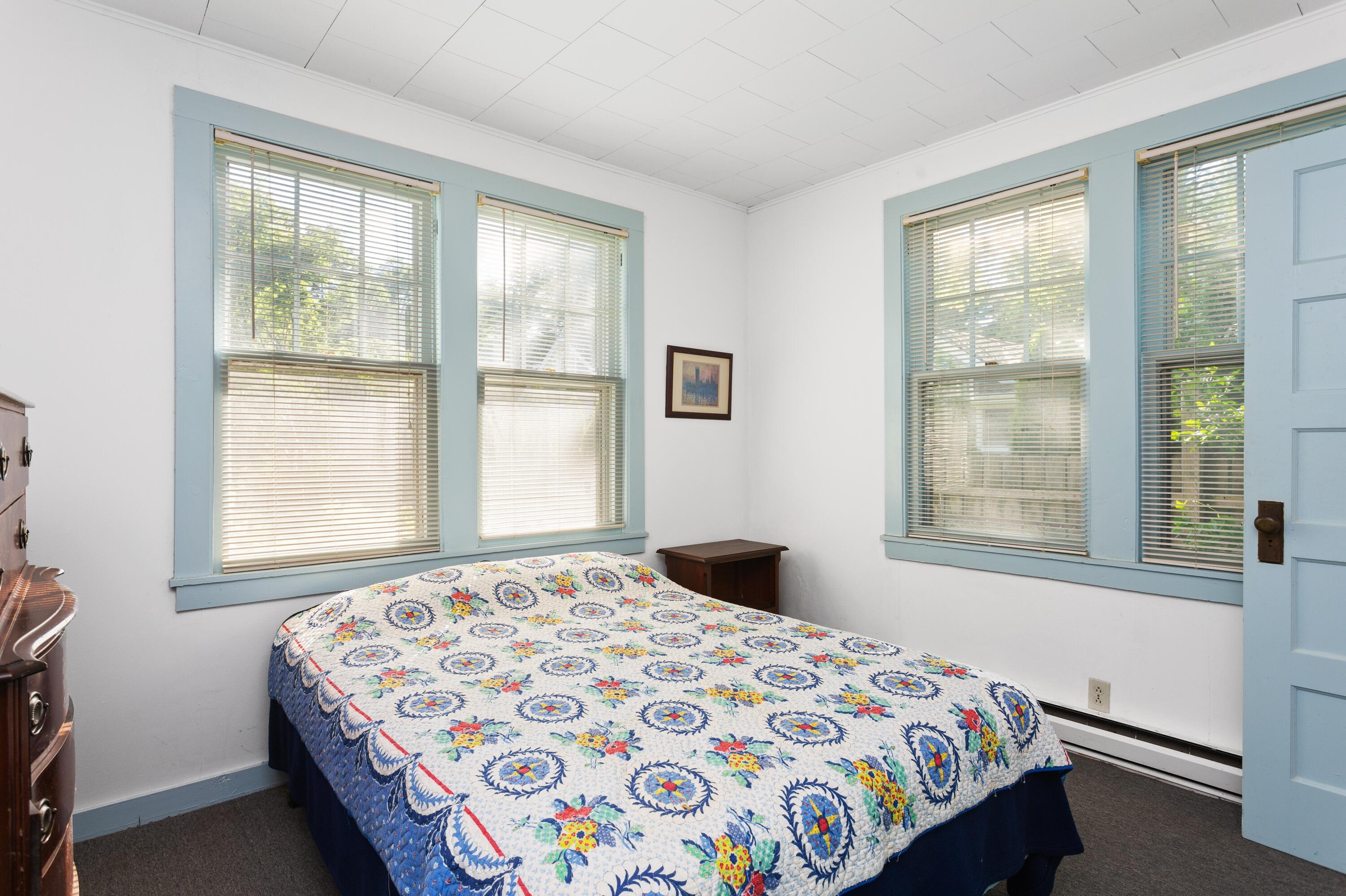 15552 Victor Road, Unit 3 Union Pier, MI 49129 - Photo 13 of 20 Master Bedroom