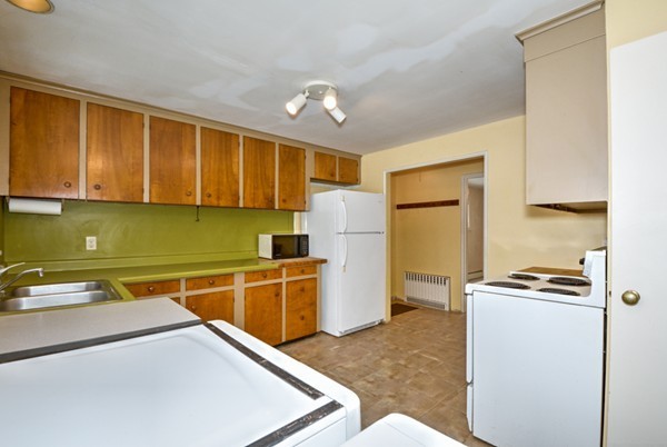 65 Woodland Road Concord, MA 01742 - Photo 6 of 21 Gallery Image 6