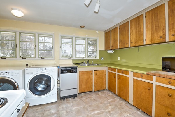 65 Woodland Road Concord, MA 01742 - Photo 7 of 21 Gallery Image 7