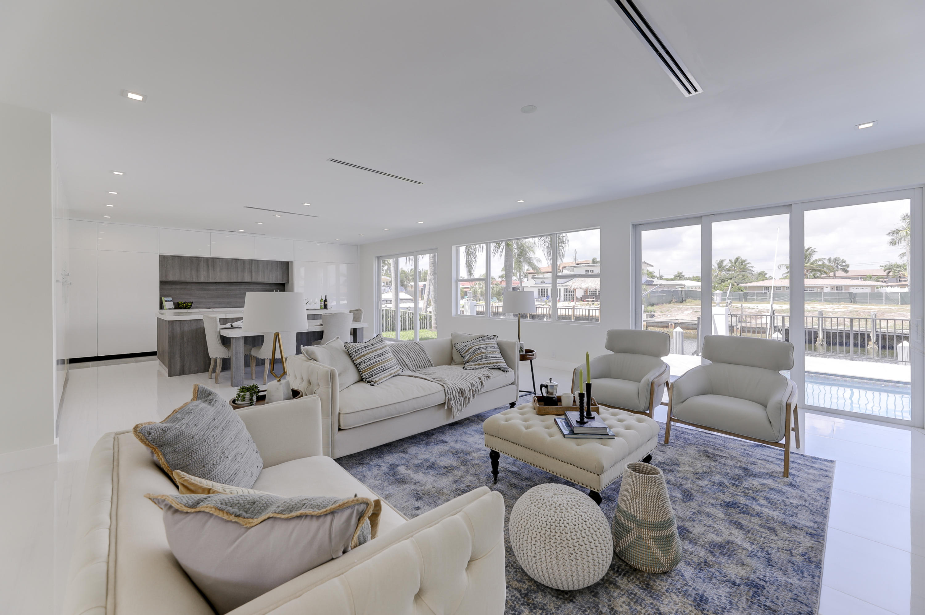 4921 Northeast 28th Avenue Lighthouse Point, FL 33064 - Photo 17 of 106 GREAT ROOM 4