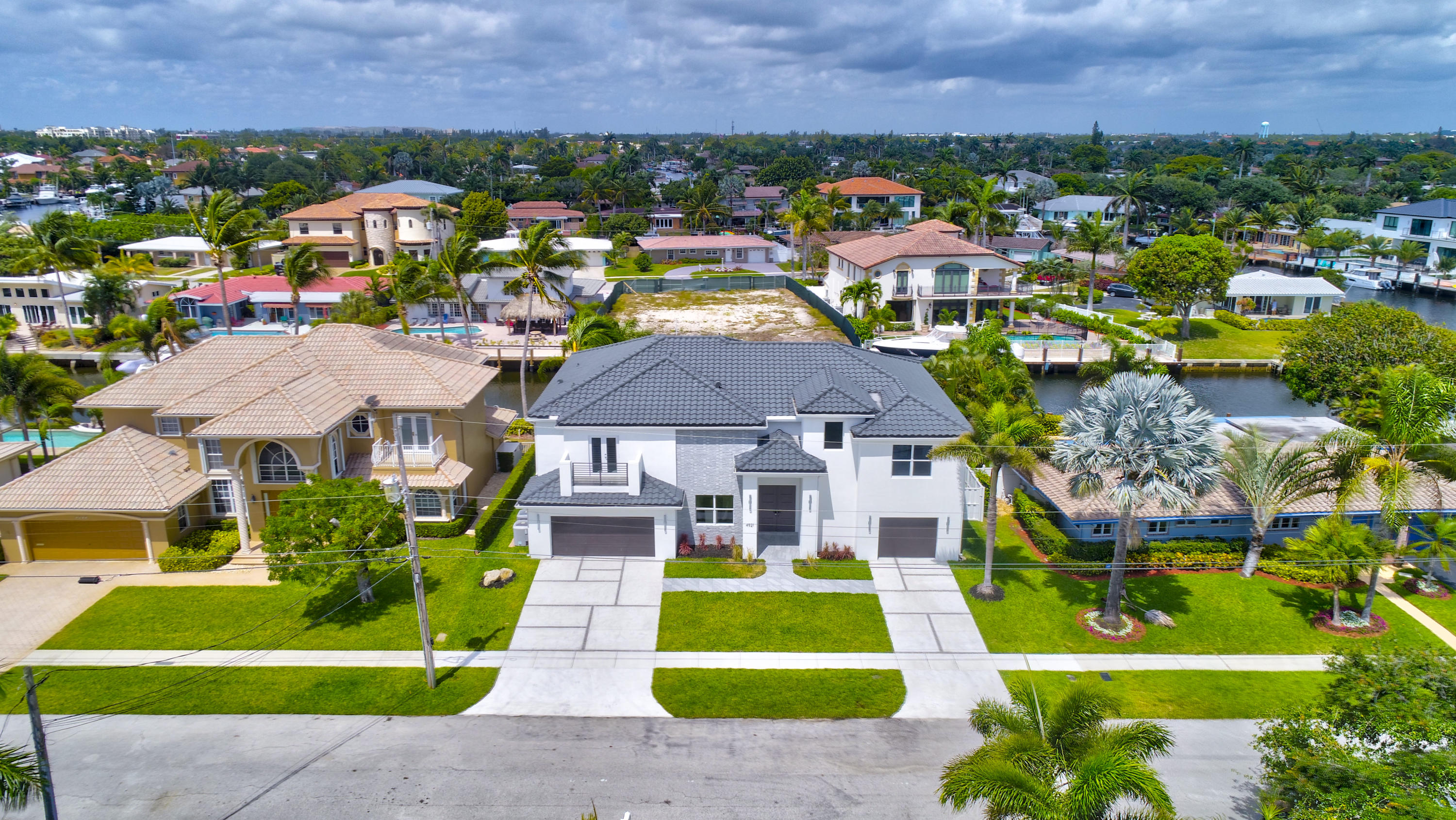 4921 Northeast 28th Avenue Lighthouse Point, FL 33064 - Photo 5 of 106 AERIAL 1