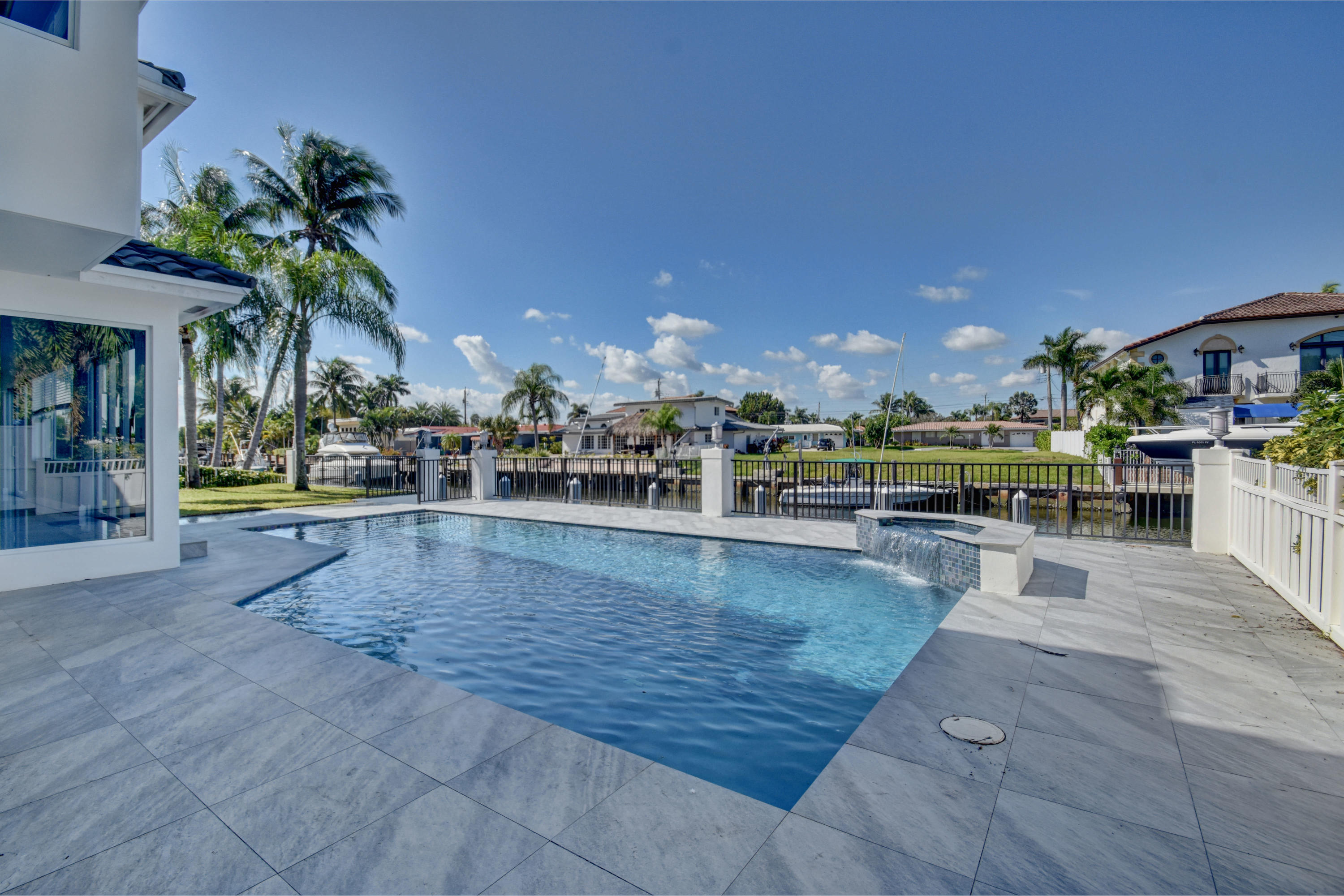 4921 Northeast 28th Avenue Lighthouse Point, FL 33064 - Photo 57 of 106 54_stl_2782_3_4_5_6