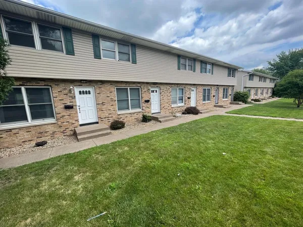 $950 | 1654 West George Washington Boulevard, Davenport, IA 52804