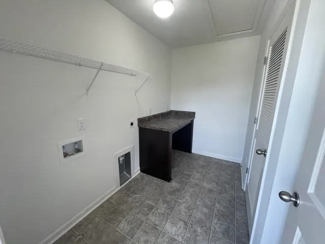 $2,300 | 239 Dunlin Drive, Summerville, SC 29486