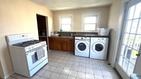 $2,900 | 36-38 Willard Avenue, Unit 2, Medford, MA 02155