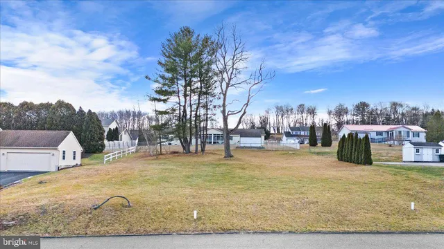 $170,000 | 502 Parkmeadow Drive, Pottsville, PA 17901