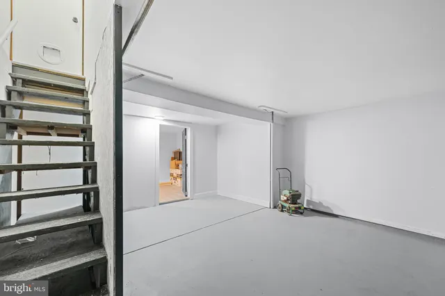 a view of a livingroom with a furniture