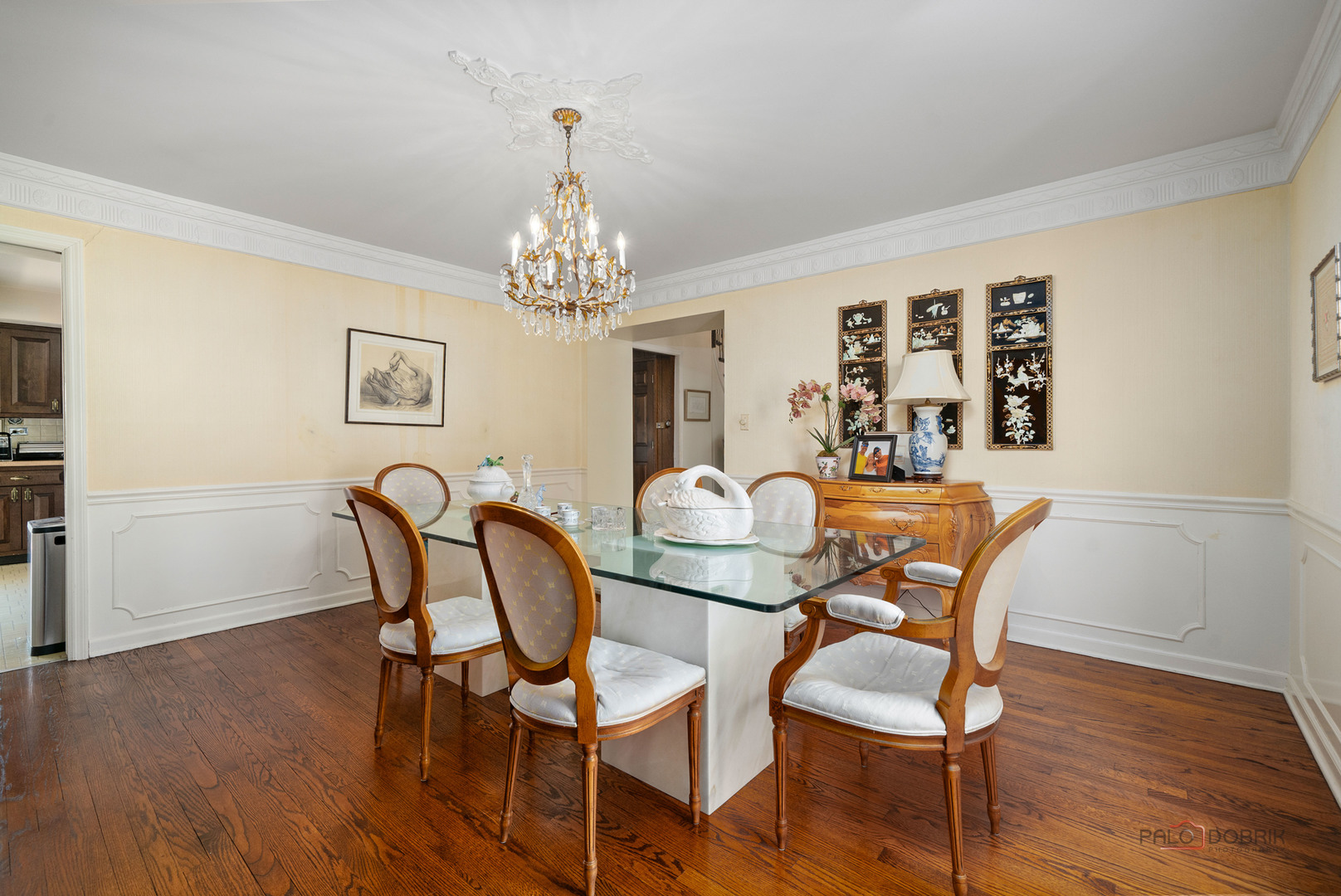 37 Forest Hills Road Lake Bluff, IL 60044 - Photo 10 of 52 a view of a dining room with furniture and wooden floor