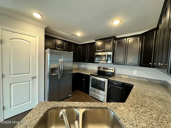 $2,450 | 3869 Stone Harbor Place, Leland, NC 28451