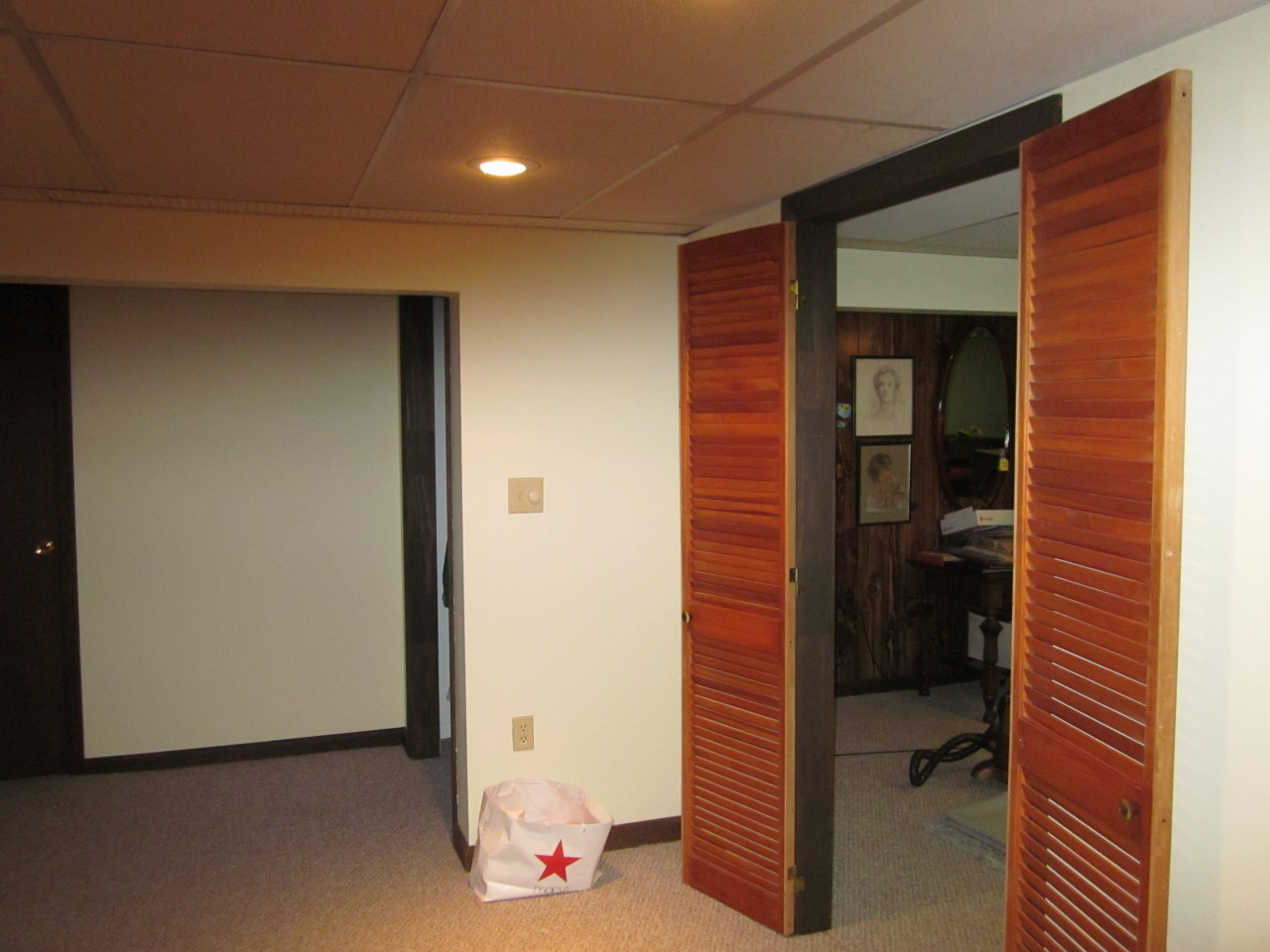 70 Ridgeway Avenue Pittsfield, MA 01201 - Photo 14 of 16 Office
