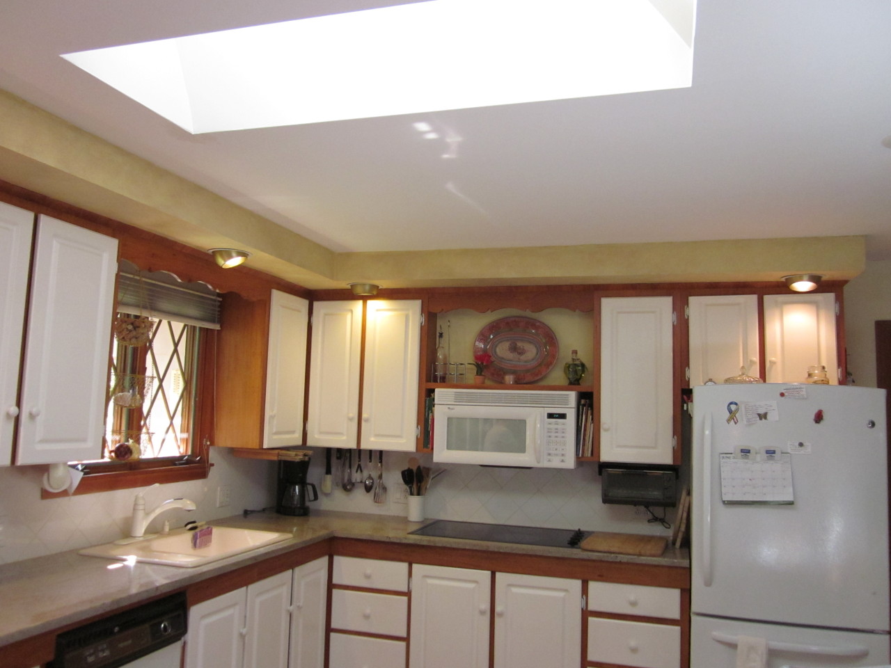 70 Ridgeway Avenue Pittsfield, MA 01201 - Photo 5 of 16 Kitchen 2