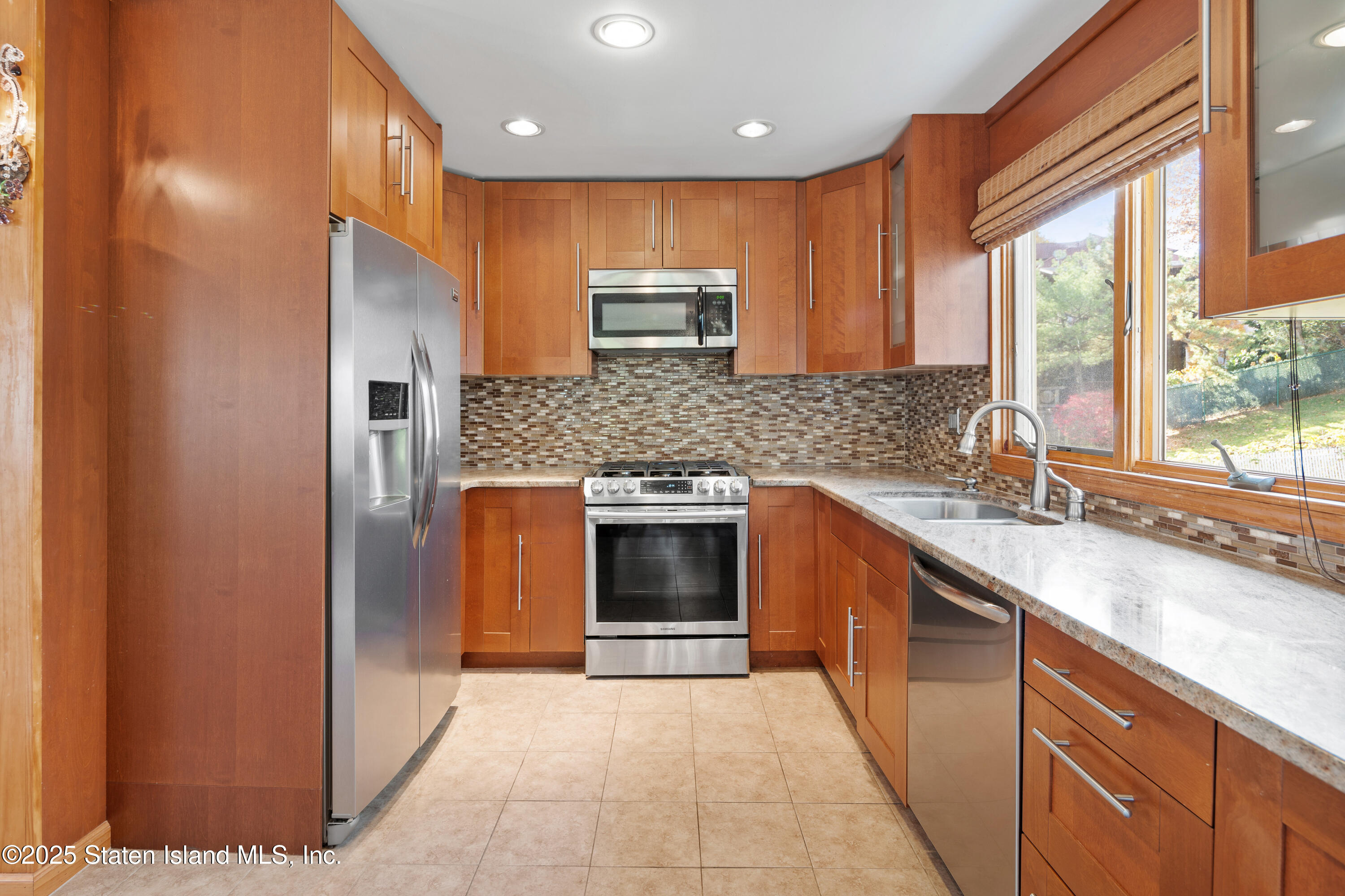 44 Douglas Road Staten Island, NY 10304 - Photo 14 of 67 024.jpg
