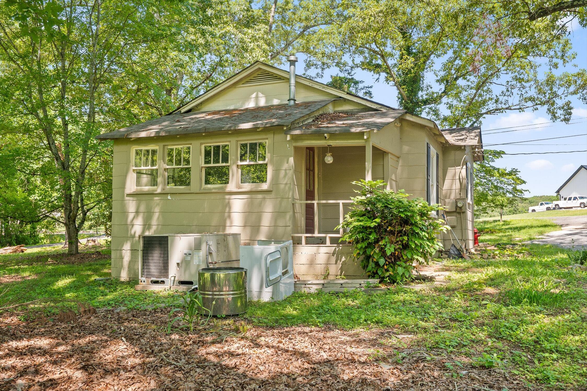 8504 Walnut Road Hixson, TN 37343 - Photo 9 of 12 07-Walnut-7