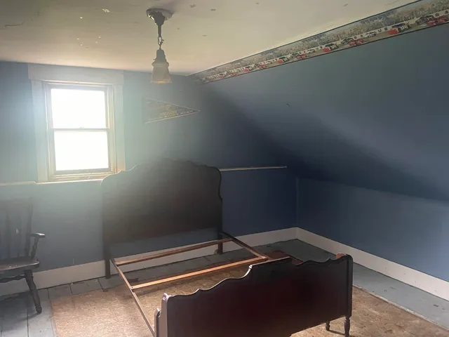 $130,000 | 722 Farmington Road, Strong, ME 04983