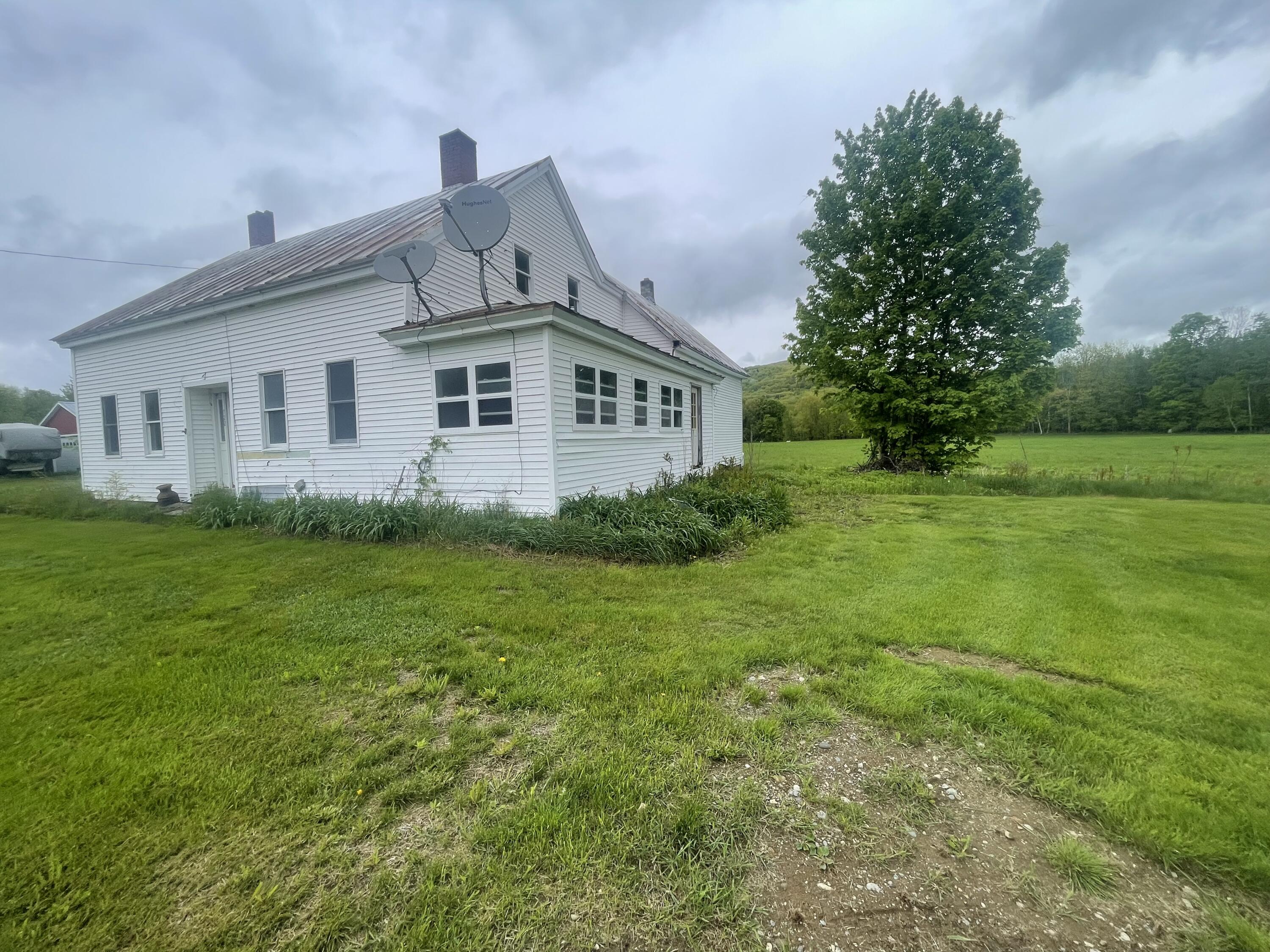 722 Farmington Road Strong, ME 04983 - Photo 2 of 27 IMG_7537