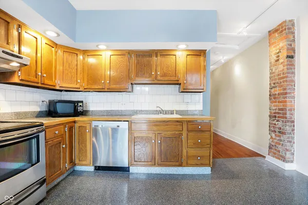 $232,000 | 1455 North New Jersey Street, Unit 3, Indianapolis, IN 46202