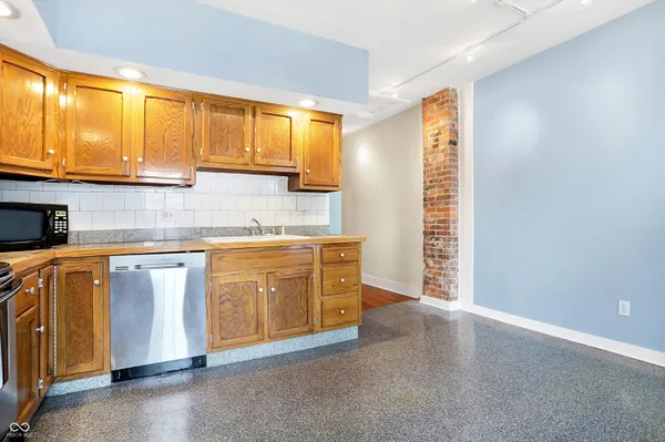 $232,000 | 1455 North New Jersey Street, Unit 3, Indianapolis, IN 46202