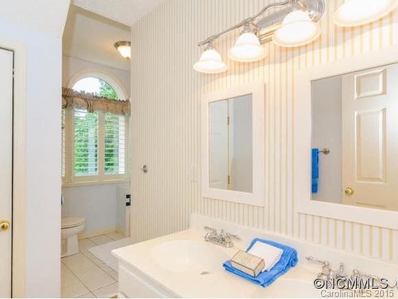 149 Wolfe Cove Road Asheville, NC 28804 - Photo 14 of 23 Gallery Image 14