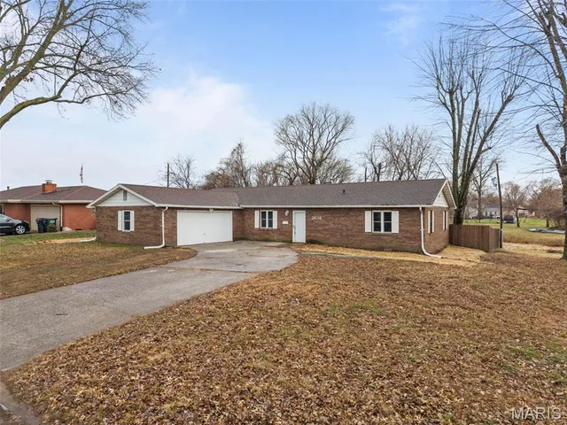 $169,900 | 2638 Angela Drive, Granite City, IL 62040