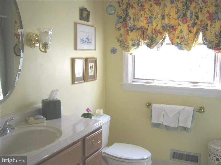 749 Grant Road Mount Laurel, NJ 08054 - Photo 8 of 16