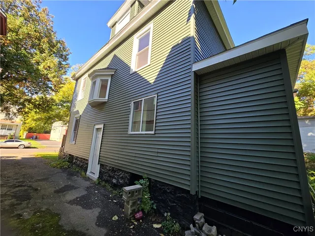 $164,900 | 147 Coolidge Avenue, Syracuse, NY 13204