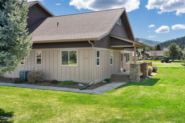 $328,000 | 108 Ironwood Drive, Blanchard, ID 83804