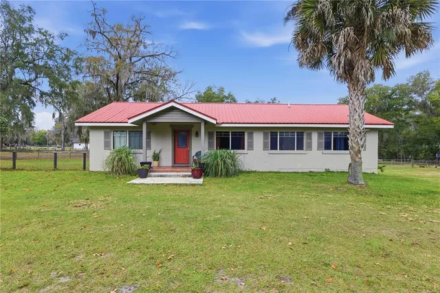 $439,000 | 18400 North US Highway 441, Reddick, FL 32686