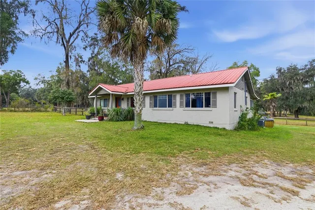 $439,000 | 18400 North US Highway 441, Reddick, FL 32686