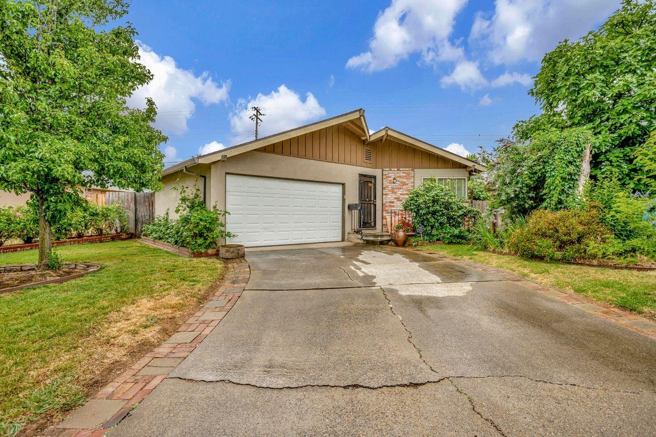 8884 Kelsey Drive, Elk Grove, CA 95624 Compass