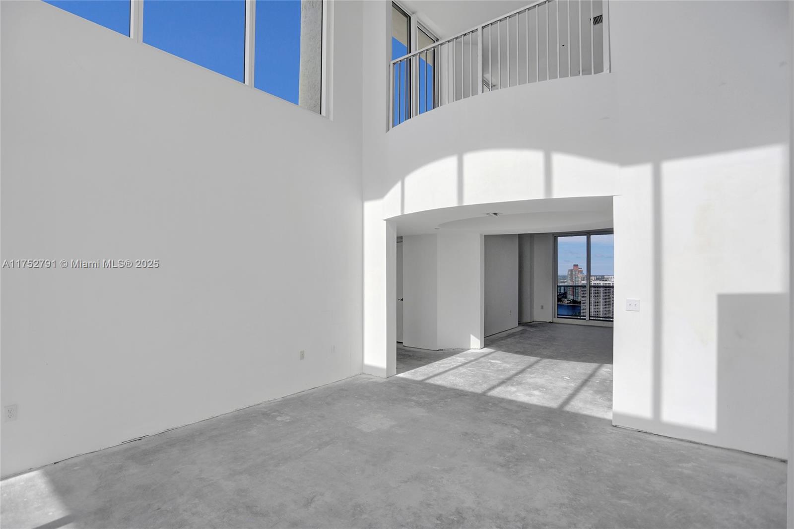 19111 Collins Avenue, Unit PH4 Sunny Isles Beach, FL 33160 - Photo 34 of 73