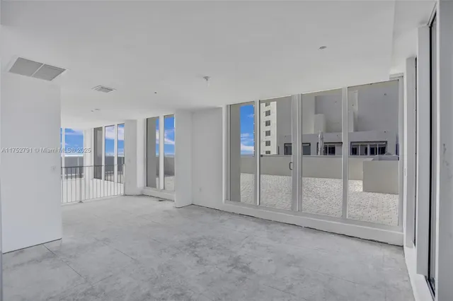 $2,650,000 | 19111 Collins Avenue, Unit PH4, Sunny Isles Beach, FL 33160