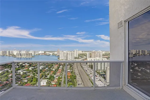 $2,650,000 | 19111 Collins Avenue, Unit PH4, Sunny Isles Beach, FL 33160