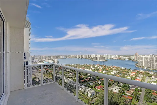 $2,650,000 | 19111 Collins Avenue, Unit PH4, Sunny Isles Beach, FL 33160