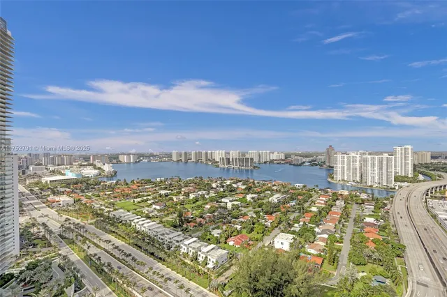 $2,650,000 | 19111 Collins Avenue, Unit PH4, Sunny Isles Beach, FL 33160