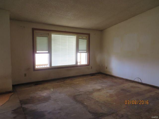 7135 Ehrhardt Road Payson, IL 62360 - Photo 8 of 16 Gallery Image 8