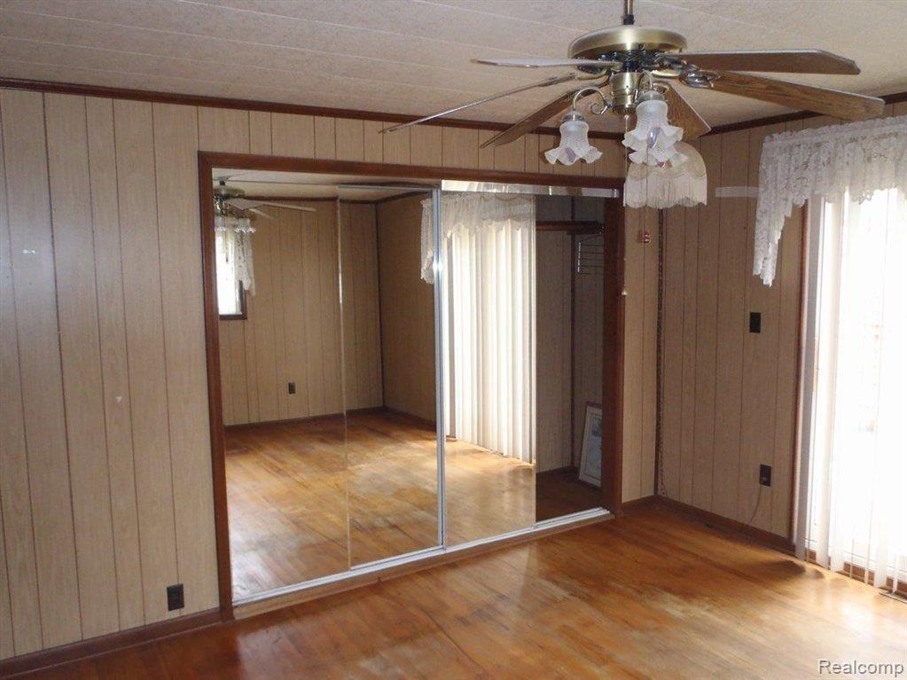 15230 Allen Road Taylor, MI 48180 - Photo 9 of 12 P3290066.JPG