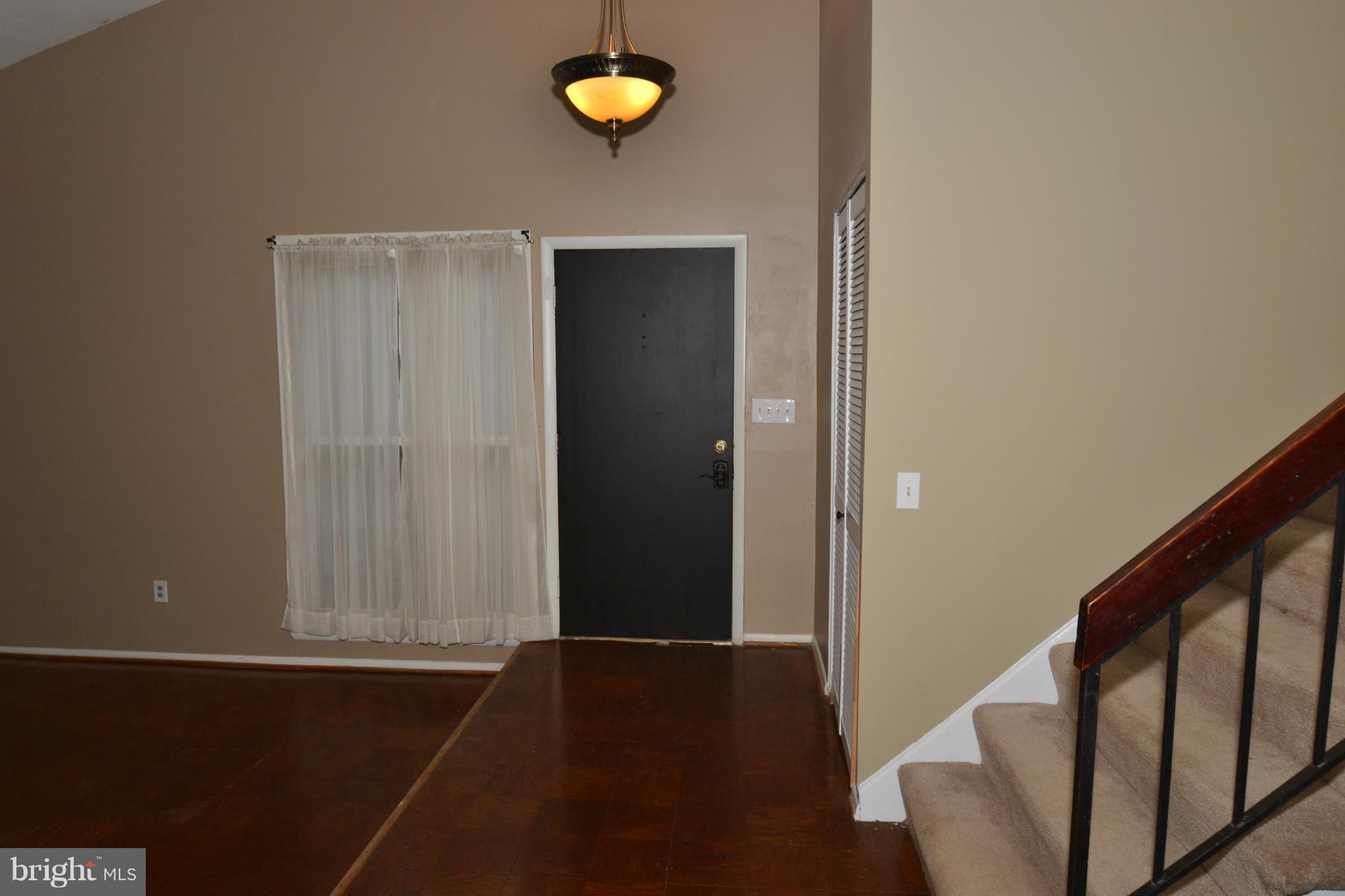 17408 Collier Way Poolesville, MD 20837 - Photo 2 of 27 Interior (General)