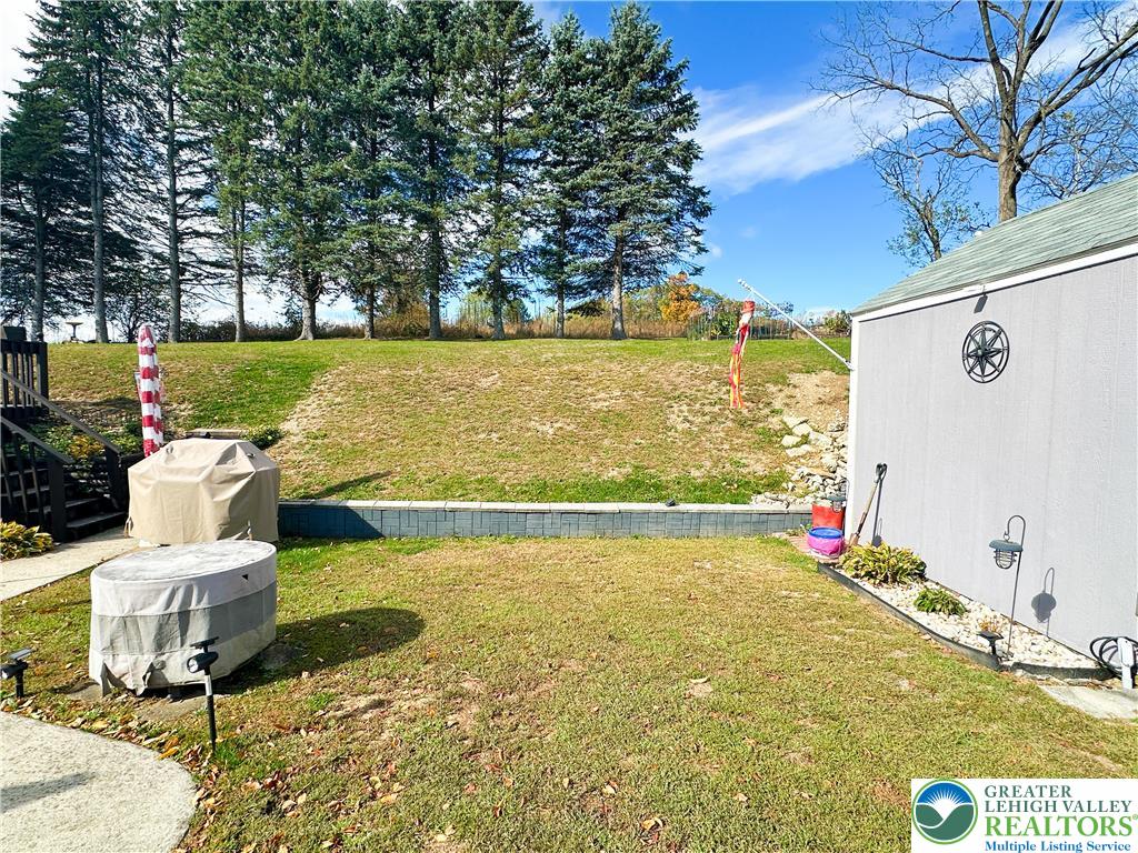 6860 Mill Creek Road Slatington, PA 18080 - Photo 4 of 41 Gallery Image 4