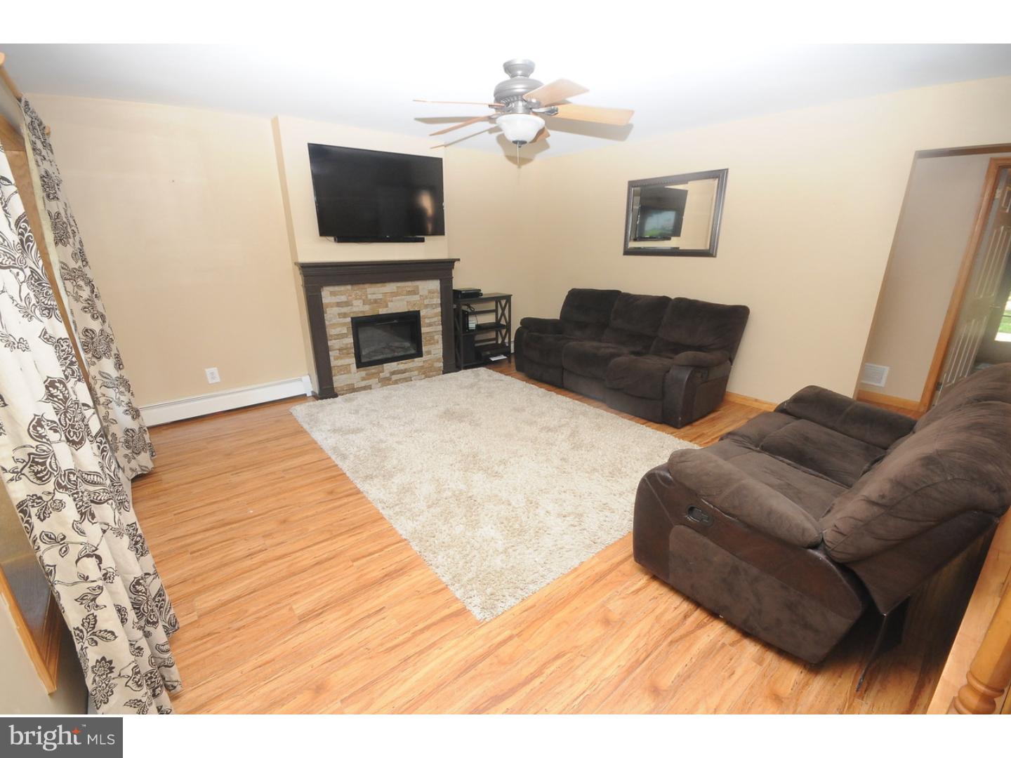 323 Larch Road Mount Laurel, NJ 08054 - Photo 7 of 25
