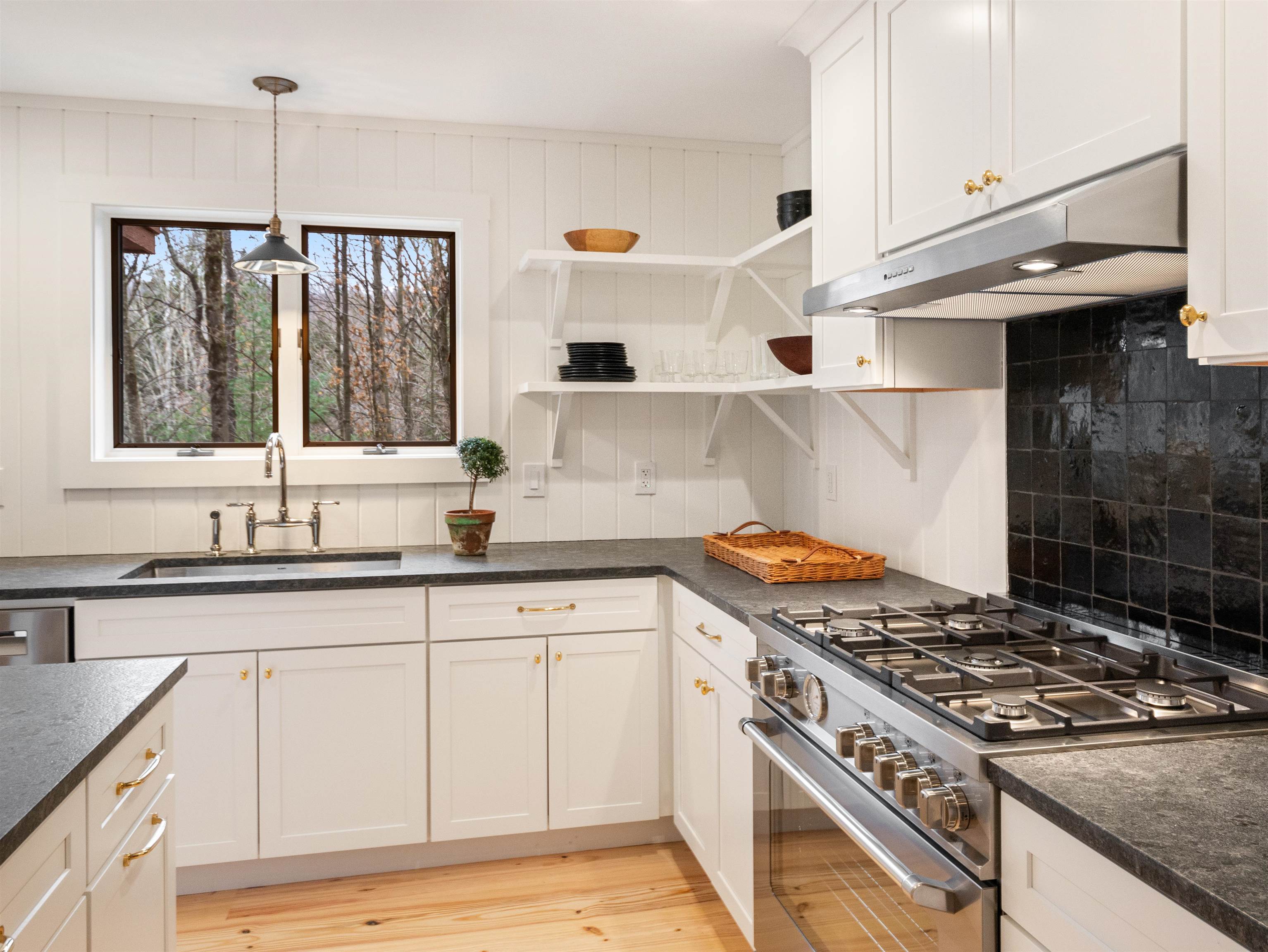 290 Barts Hill Road Killington, VT 05751 - Photo 35 of 36 Gallery Image 35
