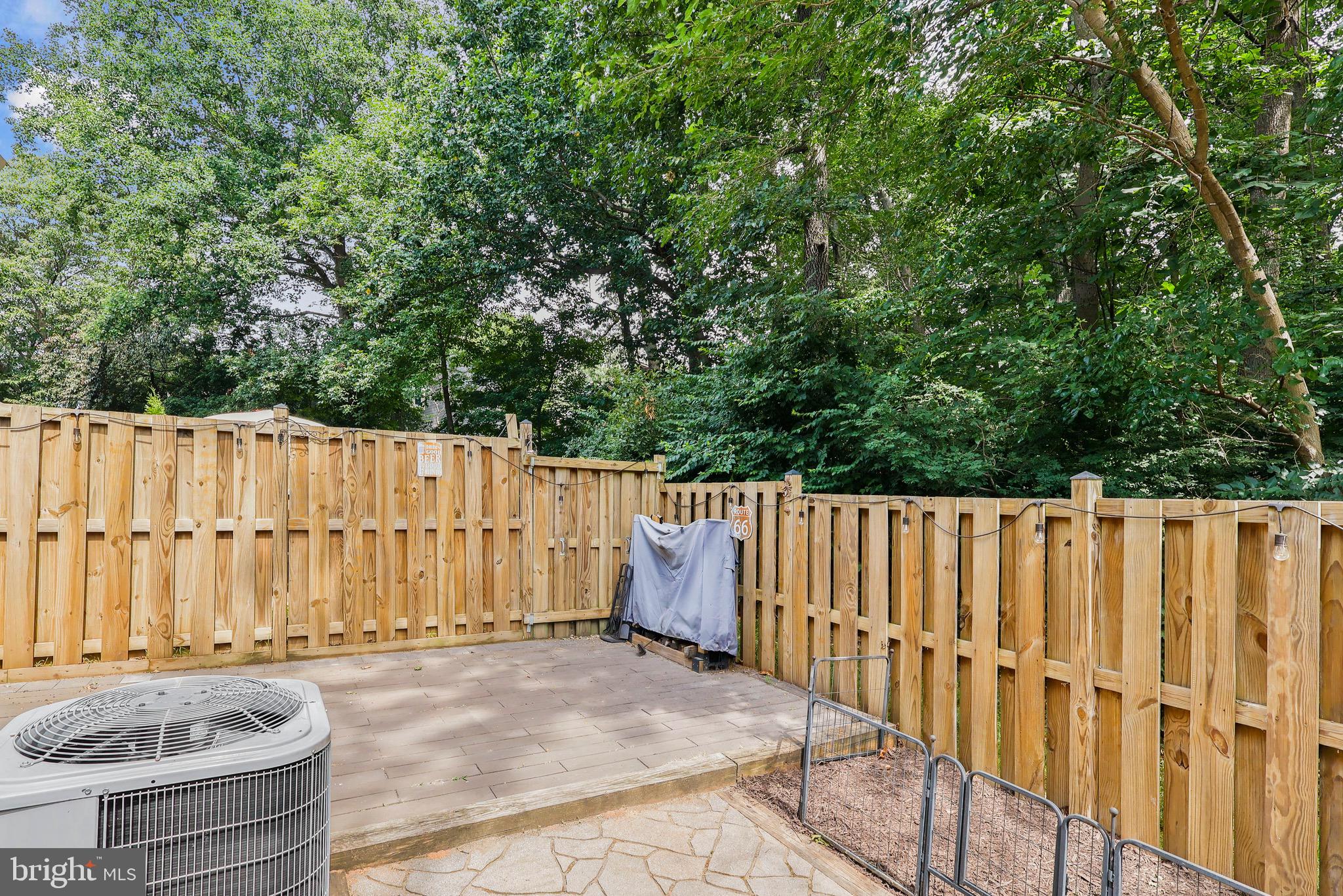 2137 Whisper Way Reston, VA 20191 - Photo 27 of 32