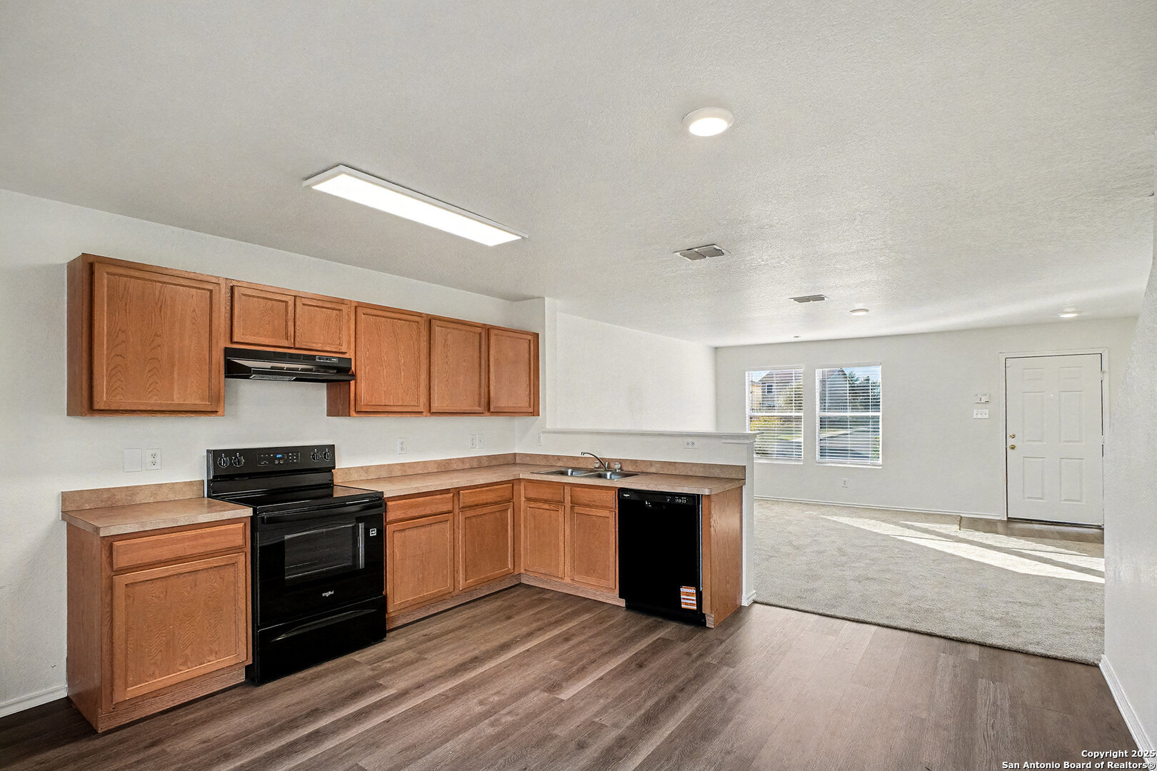 4602 Rothberger Way San Antonio, TX 78244 - Photo 5 of 16