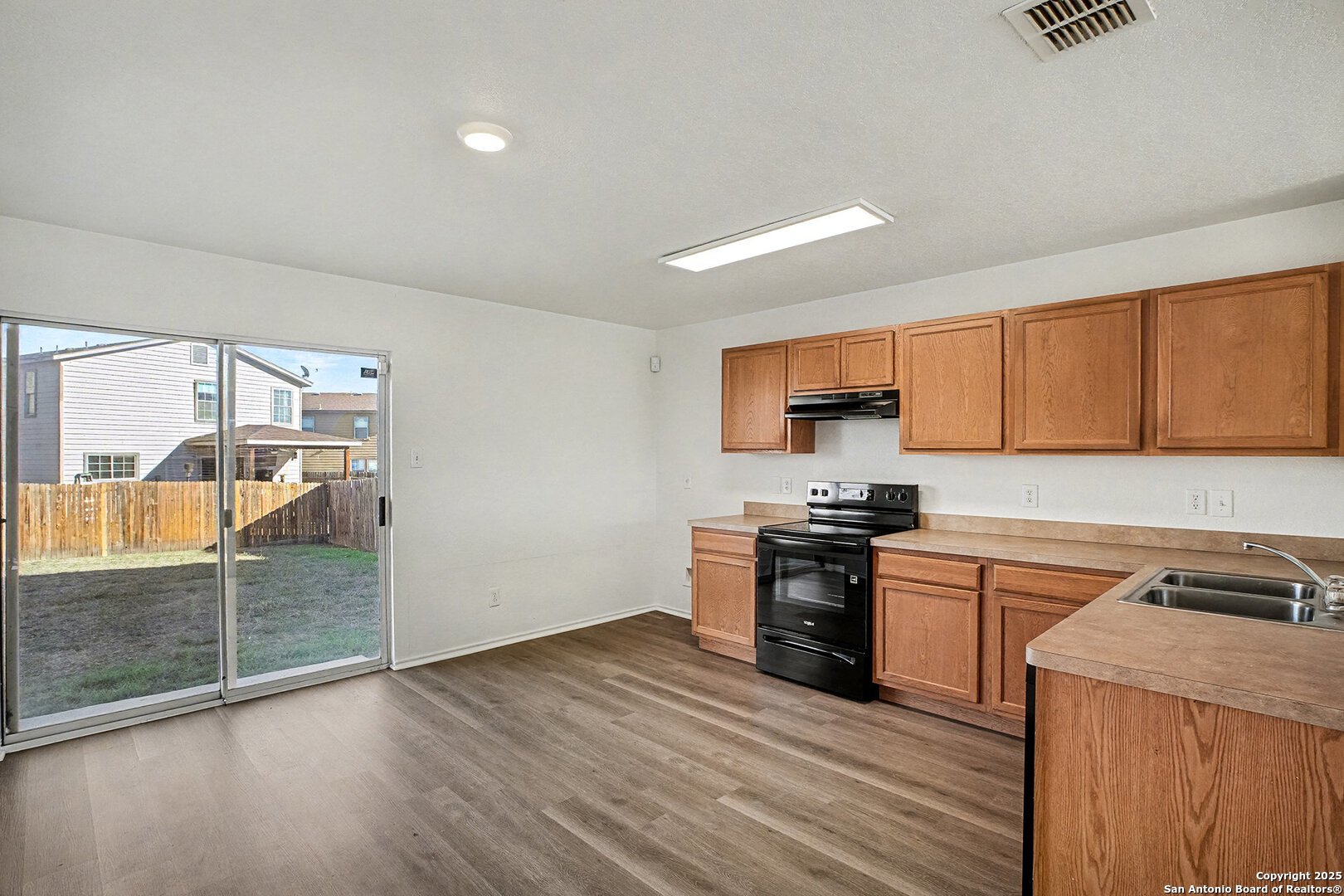 4602 Rothberger Way San Antonio, TX 78244 - Photo 6 of 16