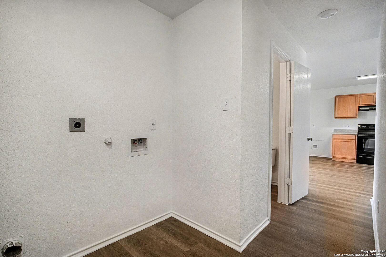 4602 Rothberger Way San Antonio, TX 78244 - Photo 8 of 16